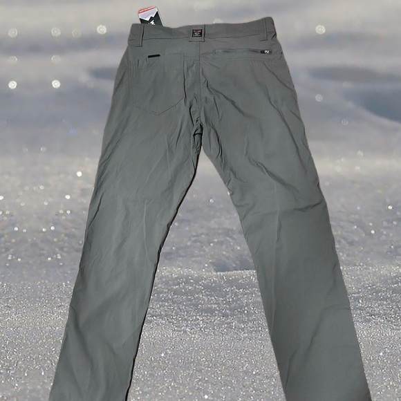 Wrangler Gray All-Terrain Pants with Black Belt - Picture 4 of 6